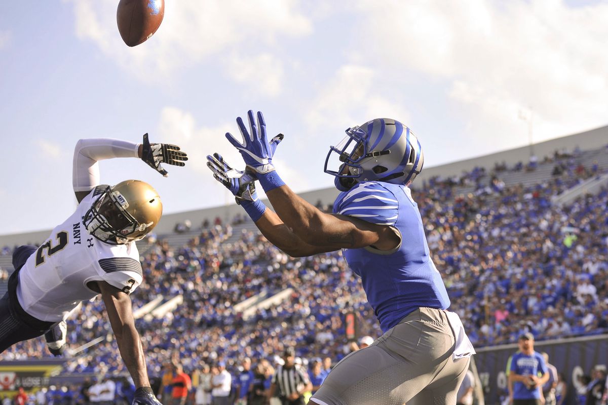 NCAA Football: Navy at Memphis