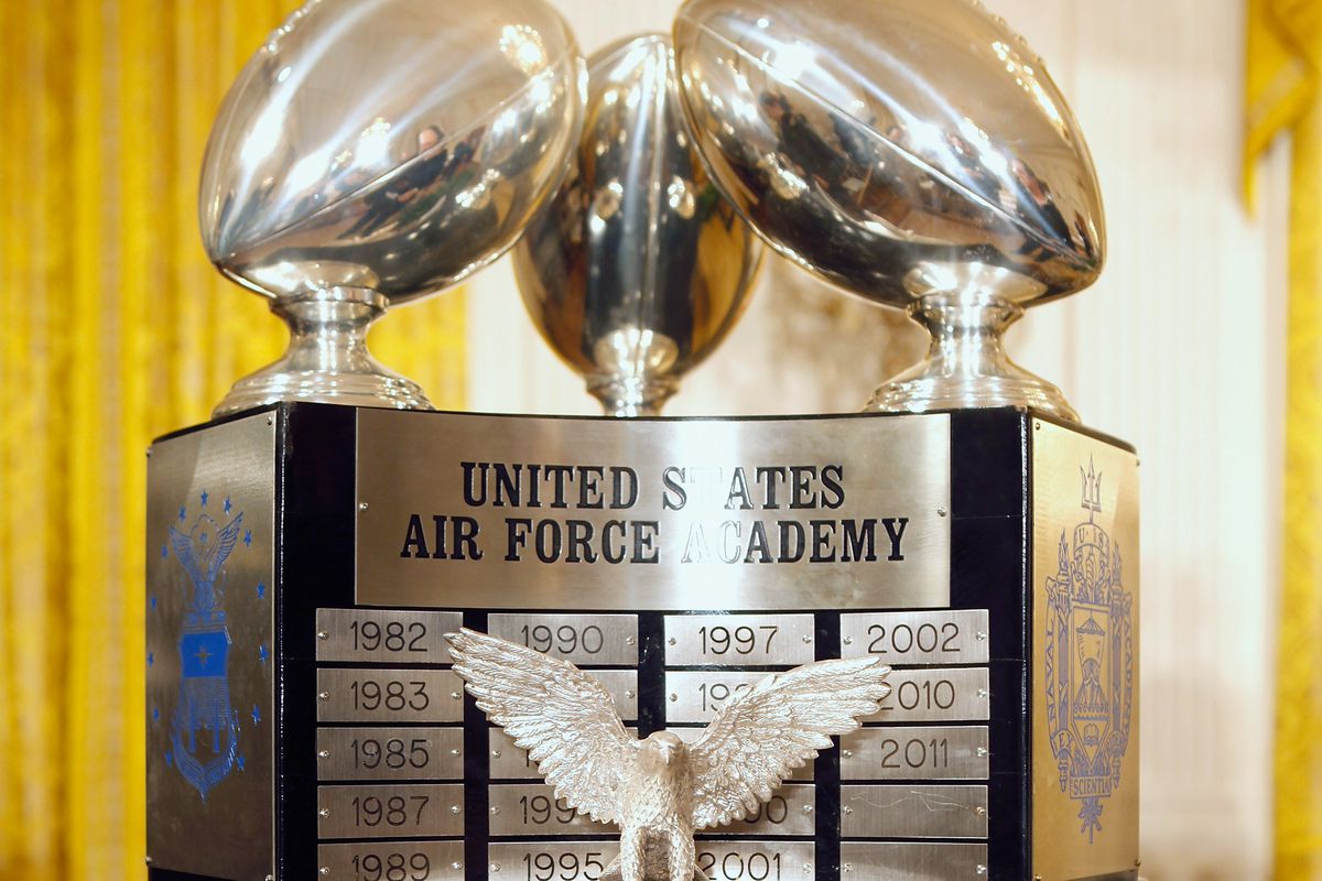 Obama Presents Commander-in-Chief Trophy To Air Force Academy football Team