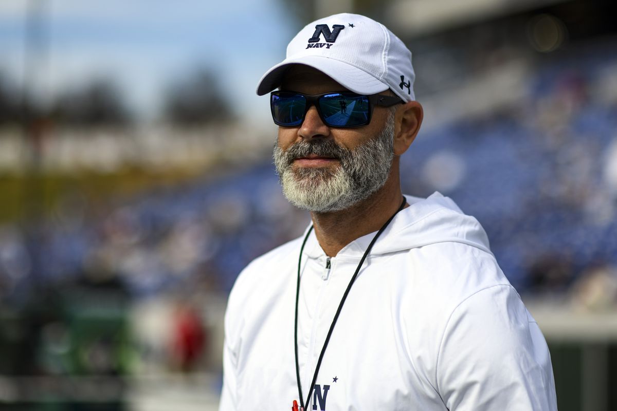 COLLEGE FOOTBALL: OCT 19 USF at Navy