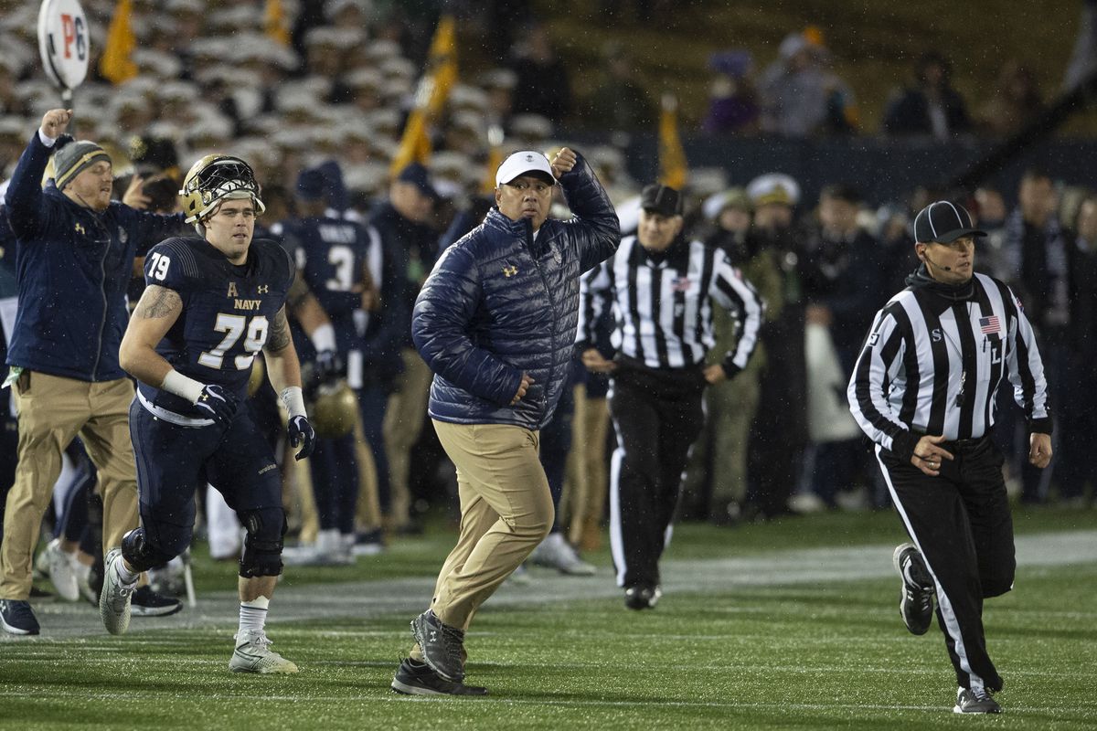 NCAA Football: Southern Methodist at Navy